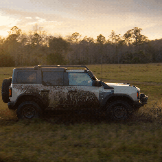 2022 Ford Bronco® Everglades™ gif 1x1